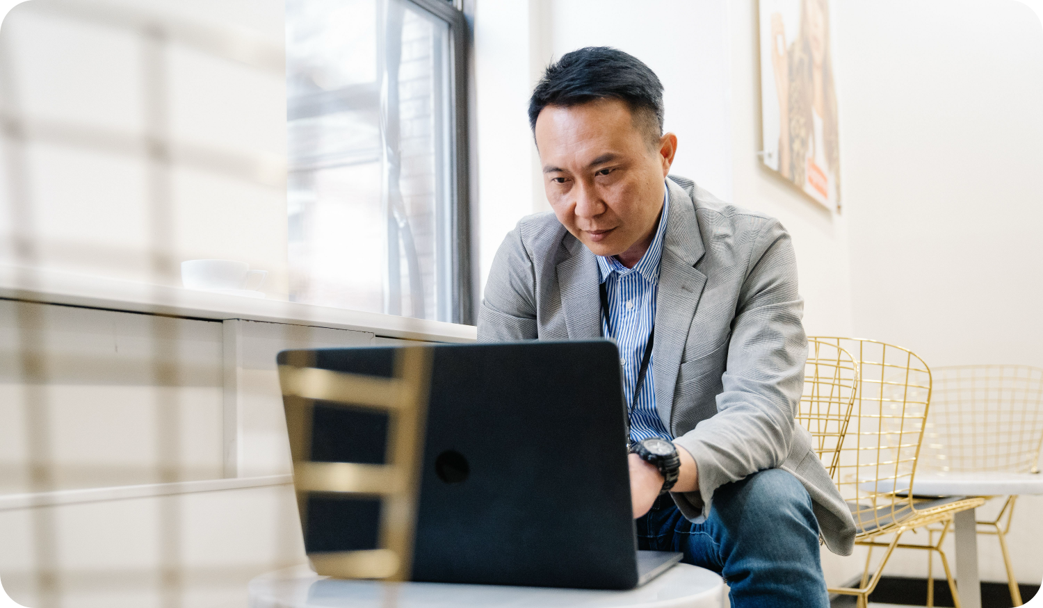 What Happens When Your Business Stops Answering After 5 PM?